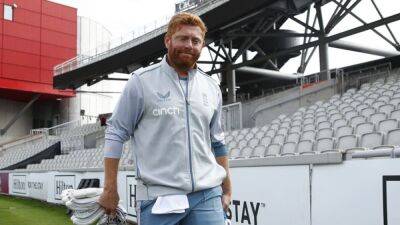 Jonny Bairstow - England's Bairstow ruled out until 2023 after surgery - channelnewsasia.com - Pakistan