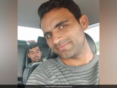 Fakhar Zaman - Shadab Khan - Pakistan Batter Posts Sleeping Pic Of Shadab Khan To Wish Him On His Birthday. His Response Is Pure Gold - sports.ndtv.com - India - Pakistan