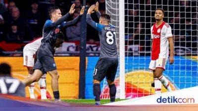 Ajax Vs Napoli: Pesta Gol 6-1, Partenopei Sempurna di Grup A