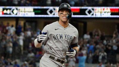 Roger Maris - Aaron Judge hits 62nd home run, passing Roger Maris for most in a season by American League player - foxnews.com - Usa - New York - state Texas - county Arlington