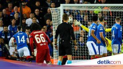 Trent Alexander-Arnold - Boom! Trent Menjawab Kritik dengan Tendangan Bebasnya... - sport.detik.com - Liverpool