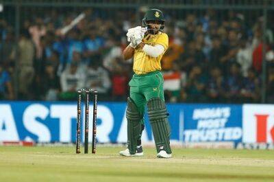 Temba Bavuma - Quinton De-Kock - Rossouw's quick turnaround shows need for Proteas to back Bavuma: 'Everyone goes through this' - news24.com - India