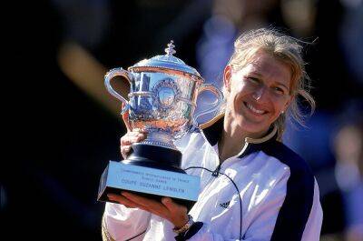 Steffi Graf: Chris Evert pays tribute to tennis legend for historic achievement