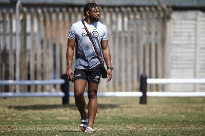 Tshituka 'coming along' very well, says Whiteley as Sharks mull loosie cohesion