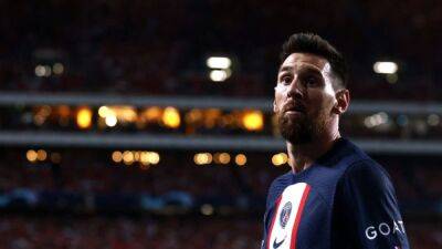 Soccer-Messi taken off due to tiredness, says PSG coach