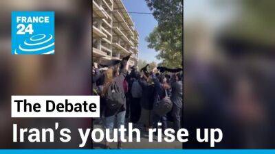 Iran's youth rise up: Can women's rights movement lead to change? - france24.com - France - Iran