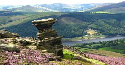 The beautiful Peak District autumn walk with stunning views for miles