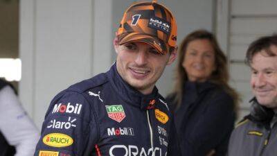 Verstappen takes the pole in Japan with season title in view
