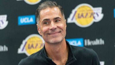 Report: Lakers extend GM Rob Pelinka through 2026