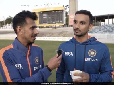 "Chahal TV Hindi Mein Hai": Spinner Teases Harshal For Speaking In English