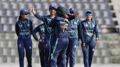 Bismah Maroof - UAE fall to another defeat at Women’s Asia Cup as Pakistan ease to victory - thenationalnews.com - Uae - Sri Lanka - Bangladesh - Pakistan - Malaysia -  Sandhu