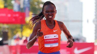 Ruth Chepngetich just misses world record at Chicago Marathon; Emily Sisson breaks American record - nbcsports.com - Usa -  Boston -  Tokyo -  Houston - Kenya - county Marathon