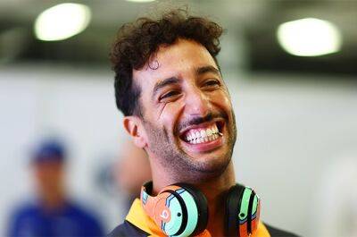 WATCH | Daniel Ricciardo carves through Mexican GP field after incurring time penalty