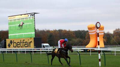 A Plus Tard among six entries for Betfair Chase