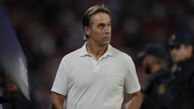 Wolves close in on Lopetegui after reopening talks