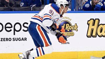 Connor Macdavid - Evander Kane - Edmonton Oilers - Oilers' Kane sidelined 3-4 months after surgery for cut wrist from skate blade - cbc.ca - Usa - county Bay