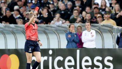 England's Thompson sent off in women's World Cup final