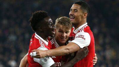 Odegaard brace opens five-point lead at top for Arsenal