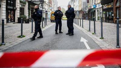Man's eagle eyes save lives in France building collapse - euronews.com - France