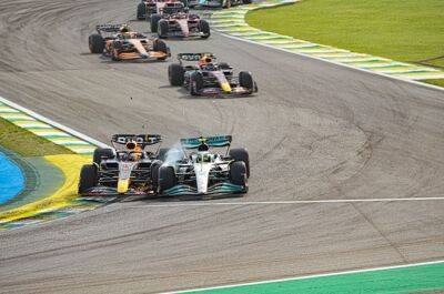 Max Verstappen - Lewis Hamilton - George Russell - Verstappen says he'd crash into Hamilton again despite being found guilty - news24.com - Brazil