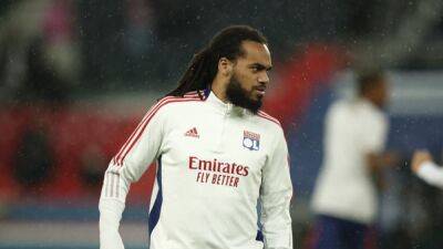 Axed Denayer to train with Belgium squad in Kuwait