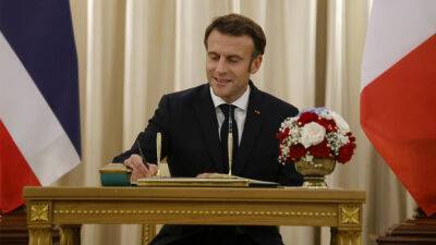 Hugo Lloris - Emmanuel Macron - Macron says ‘must not politicise sport’ ahead of Qatar World Cup - guardian.ng - Russia - Qatar - France - Croatia - Denmark - Australia - Tunisia - Thailand - county Dane -  Bangkok