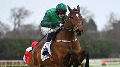 Willie Mullins - Paul Townend - Blue Lord arrives late to land Clonmel Oil Chase - rte.ie - county King George