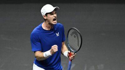 Must work harder, Murray unhappy with fitness after Paris exit