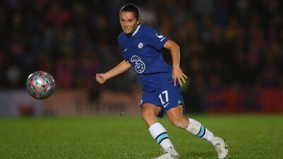 Canada's Fleming signs new contract with England's Chelsea