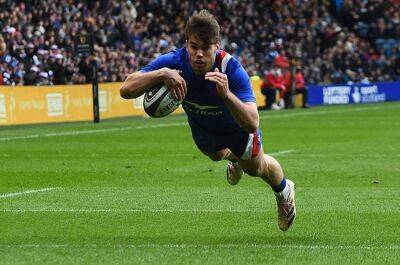 Penaud double takes France past Japan