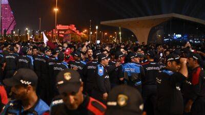 Chaotic scenes at fan park ahead of tournament opener - rte.ie - Qatar - Ecuador - county Park