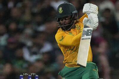 Gibbs shares concerns over Bavuma ahead of Aussie tour: Why is he not playing for the Lions?