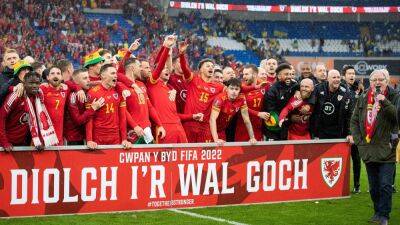 Noel Mooney - Welsh giddiness an antidote to World Cup apathy - rte.ie - Britain - Qatar - Usa - Ireland -  Cork -  Stuttgart