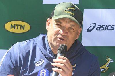 'Eddie will have something up his sleeve' as Bok assistant coach Davids ahead of England Test.