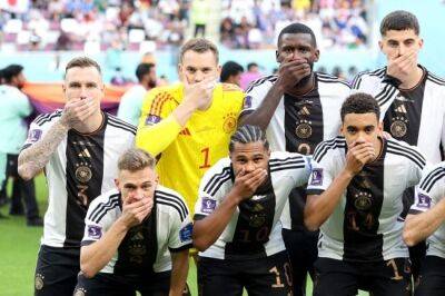 Germany players cover mouths in protest for World Cup photo - news24.com - Qatar - Germany - Japan