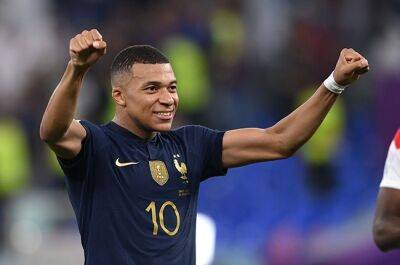 Mbappe double sinks Denmark, takes France into World Cup last 16