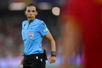 Stephanie Frappart - France's Frappart to be first woman referee at men's World Cup: FIFA - news24.com - Qatar - France - Germany - Japan - Rwanda - Costa Rica