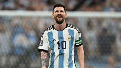 Lionel Messi - Canelo Alvarez - Alvarez says he got carried away, apologises to Messi after threat - channelnewsasia.com - Qatar - Argentina - Mexico - Saudi Arabia