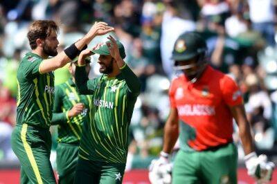 Adelaide Oval - Shakib Al-Hasan - Shaheen Shah Afridi - Shaheen stars as Pakistan reach T20 World Cup semi-finals - news24.com - Netherlands - South Africa - Zimbabwe - New Zealand - India - Melbourne - Bangladesh - Pakistan