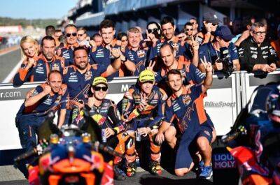 MotoGP Valencia: Acosta wins with Fernandez crowned Moto2 Champion