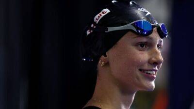 McIntosh lowers Canadian record, Ledecky breaks world record in women's 800m freestyle at World Cup