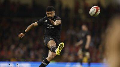 Gregor Townsend - Finn Russell - All Blacks Mo’unga keen to face his 'favourite 10' Russell - channelnewsasia.com - Scotland - New Zealand