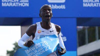 Eliud Kipchoge - Kipchoge set for Boston Marathon debut next year - channelnewsasia.com -  Tokyo -  New York -  Chicago -  Berlin -  Vienna - Kenya - county Marathon