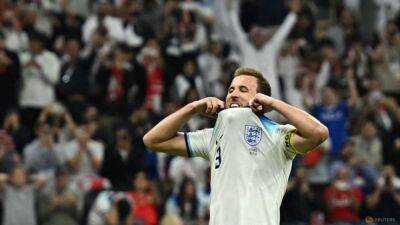 Kane will come back stronger after penalty miss, says Henderson