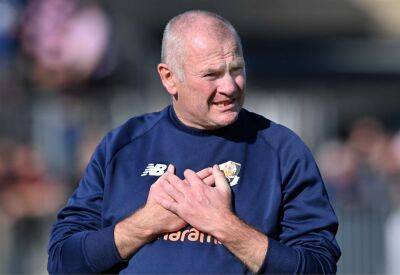 Dartford manager Alan Dowson reacts to 0-0 draw with Bath City in National League South