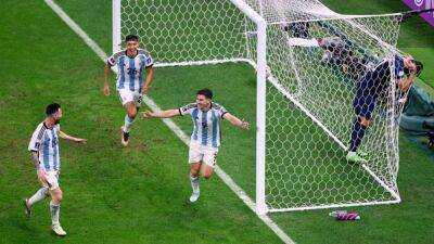 Messi and Alvarez give Argentina 2-0 halftime lead over Croatia