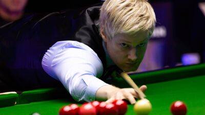Neil Robertson and Mark Allen advance at English Open