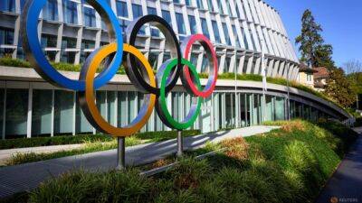 Thomas Bach - IOC and Ukraine's Zelenskiy agree to disagree over Russian athletes - channelnewsasia.com - Russia - Ukraine - Usa - Belarus -  Doha -  Paris