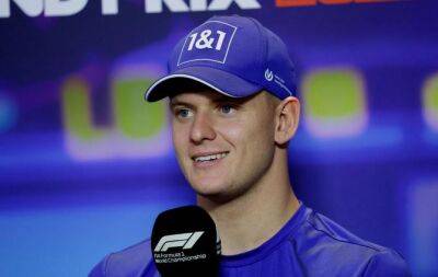 Mick Schumacher - Mick Schumacher switches from Ferrari to Mercedes - beinsports.com - Germany - county Lewis - county George -  Hamilton