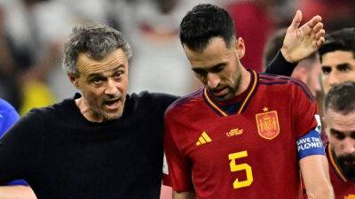 Spanish great Busquets announces international retirement